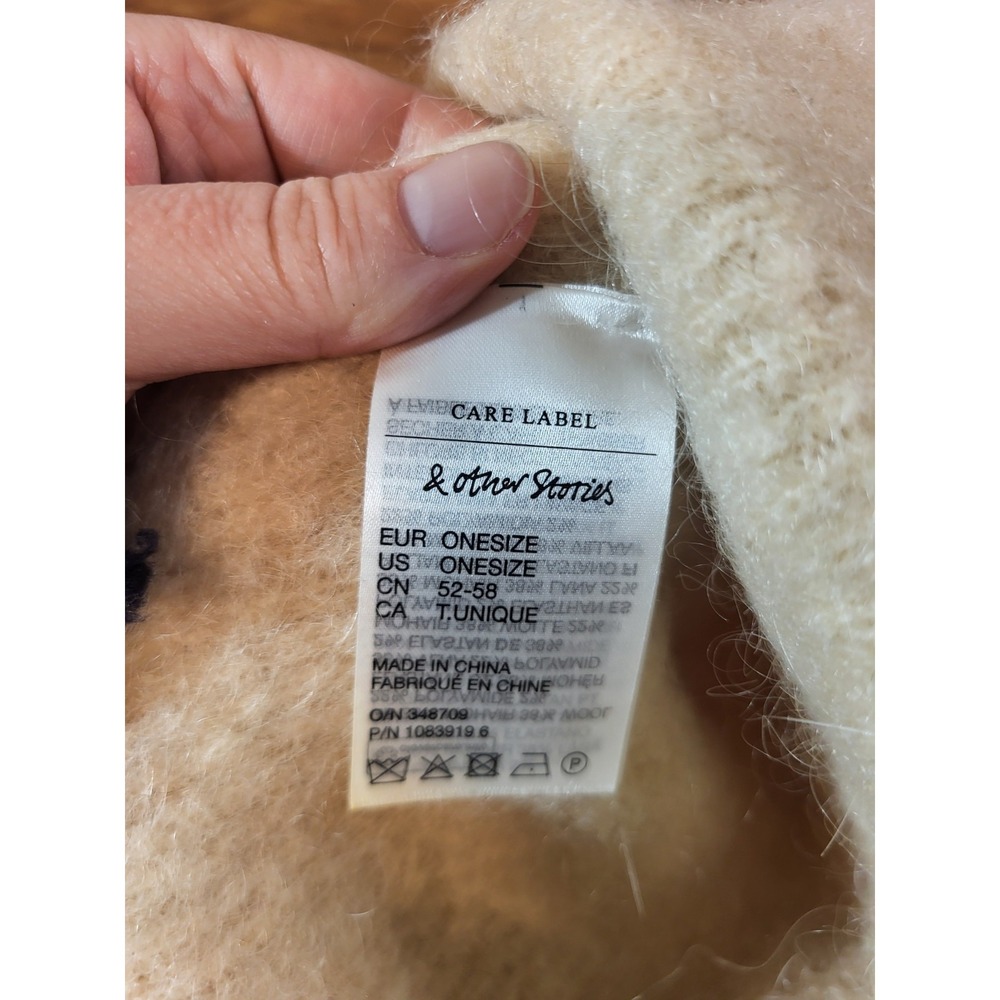 & Other Stories Cream Mohair Wool Knit Beanie One Size - Picture 2 of 3